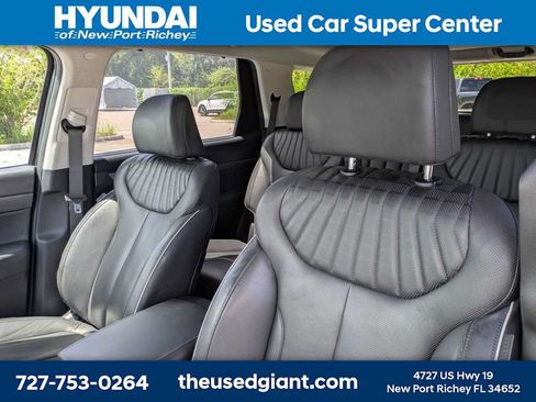 Used 2023 Hyundai Palisade Limited FWD image 3