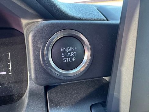 Used 2025 Toyota 4Runner SR5 image 28