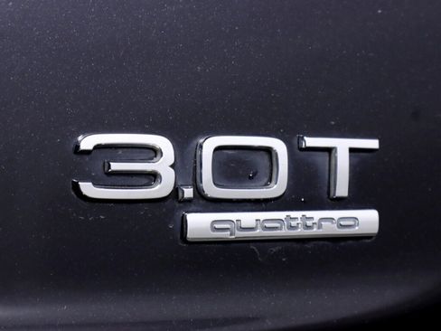 Used 2014 Audi Q7 3.0T S line Prestige w/ Technology Package image 40