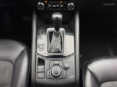 Used 2018 MAZDA CX-5 Touring image 25