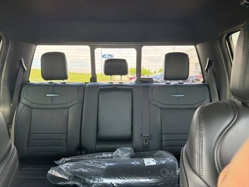 New 2026 Ford F250 Platinum AWD/4WD image 28
