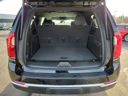 New 2026 GMC Yukon XL Elevation image 7