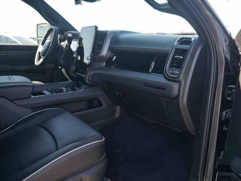 New 2026 RAM 3500 Limited image 30