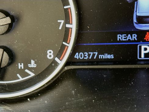 Used 2023 Nissan Murano S AWD/4WD image 19