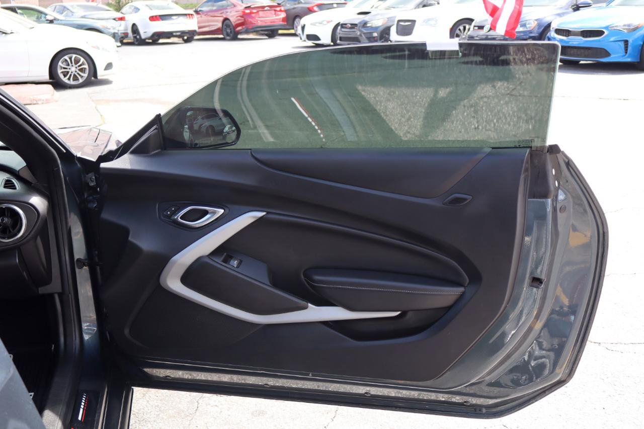 Used 2020 Chevrolet Camaro LT w/ RS Package RWD image 18