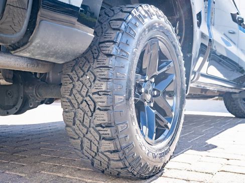 Used 2020 Chevrolet Silverado 1500 LT Trail Boss image 42