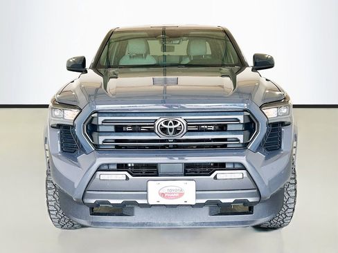 Used 2025 Toyota Tacoma SR5 RWD image 2