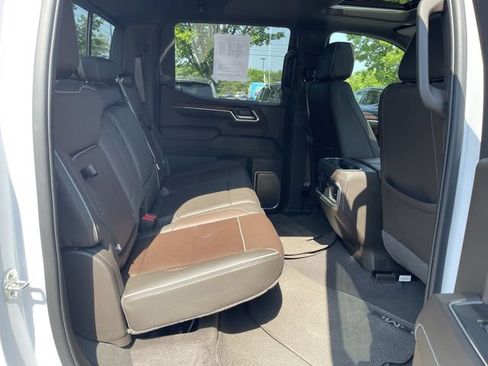 Used 2025 GMC Sierra 1500 Denali w/ Denali Reserve Package AWD/4WD image 23
