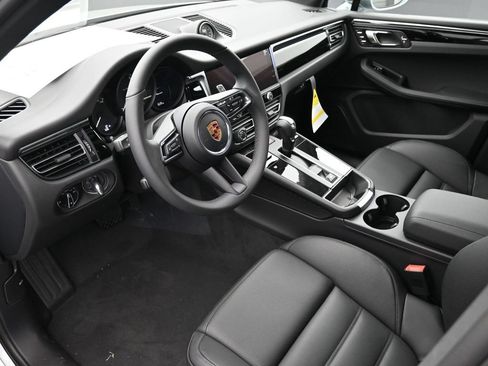 New 2026 Porsche Macan AWD/4WD image 12
