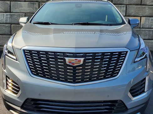 Certified 2024 Cadillac XT5 Premium Luxury w/ LPO, Floor Liner Package AWD/4WD image 11