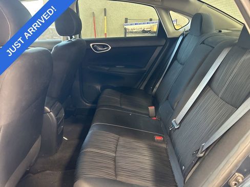 Used 2016 Nissan Sentra SV FWD image 6