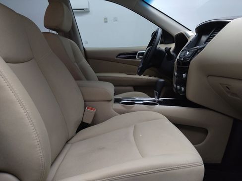 Used 2017 Nissan Pathfinder S FWD image 21