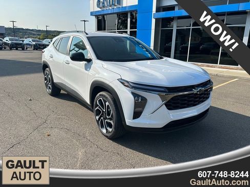 New 2025 Chevrolet Trax RS w/ Driver Confidence Package image 1