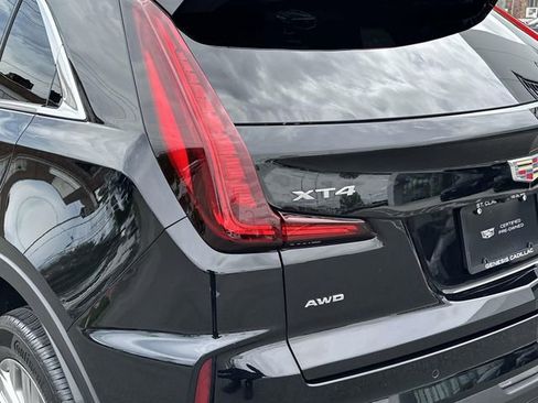 Certified 2025 Cadillac XT4 Premium Luxury AWD/4WD image 9