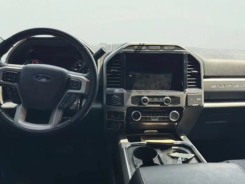 Used 2022 Ford F250 Lariat w/ Black Appearance Package AWD/4WD image 19