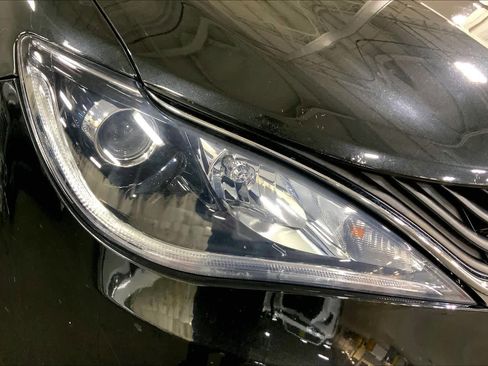 Used 2019 Chrysler Pacifica Touring Plus w/ Cold Weather Group image 27