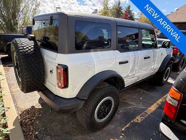 Used 2023 Ford Bronco Badlands w/ Sasquatch Package AWD/4WD image 3