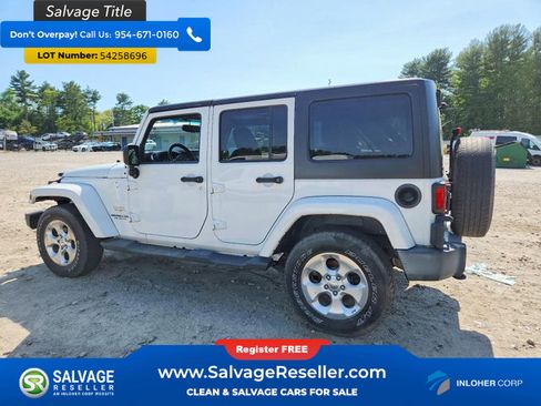 Used 2015 Jeep Wrangler Unlimited Sahara AWD/4WD image 3