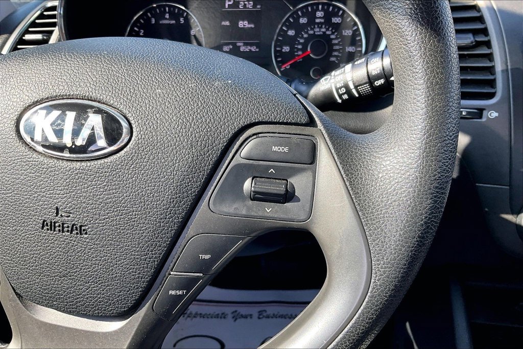 Used 2018 Kia Forte LX FWD image 19