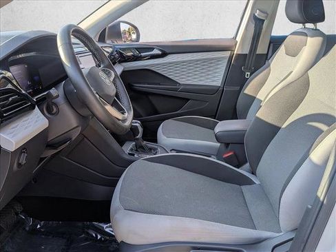 Used 2022 Volkswagen Taos S image 14