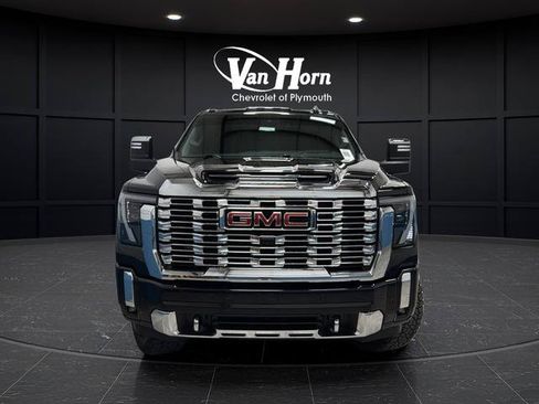 Used 2025 GMC Sierra 2500 Denali w/ Denali Reserve Package AWD/4WD image 2