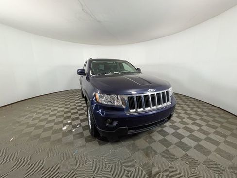 Used 2012 Jeep Grand Cherokee Laredo w/ Laredo E Group image 25
