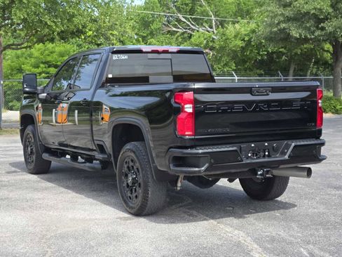 Certified 2024 Chevrolet Silverado 2500 LTZ w/ LTZ Plus Package AWD/4WD image 5