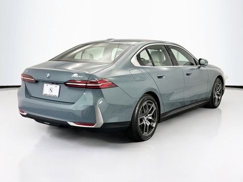 New 2026 BMW i5 eDrive40 w/ Premium Package image 5