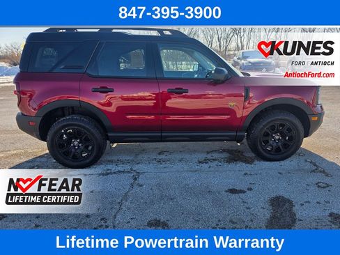 Used 2025 Ford Bronco Sport Badlands image 8