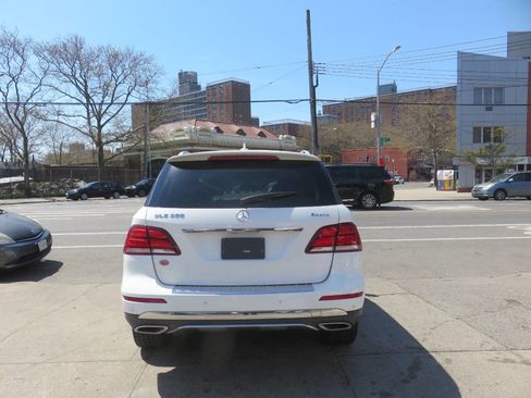 Used 2018 Mercedes-Benz GLE 350 4MATIC image 8