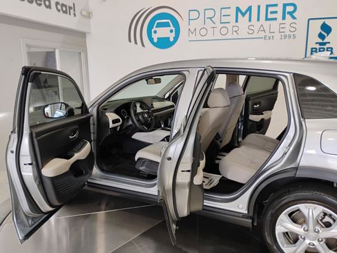 Used 2024 Honda HR-V LX image 5