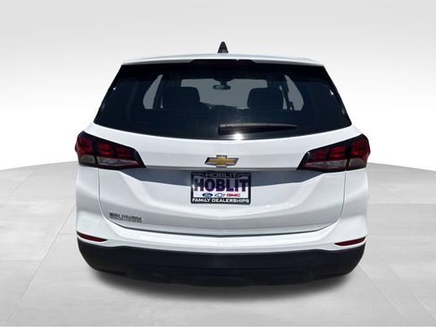 Used 2024 Chevrolet Equinox LS FWD image 4