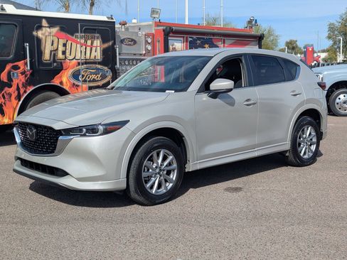 Used 2025 MAZDA CX-5 AWD 2.5 S w/ Preferred Package image 2