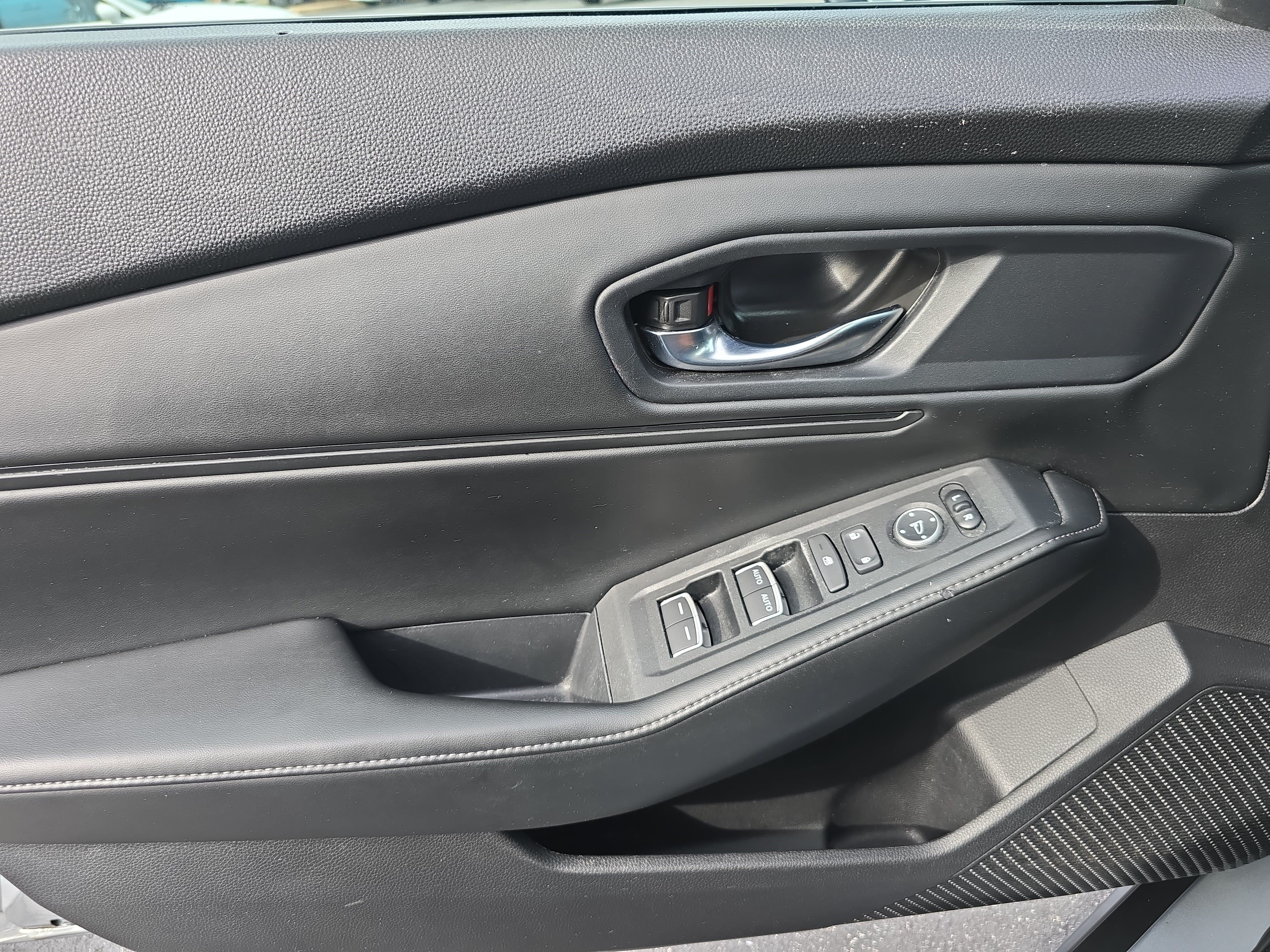 Used 2024 Honda Accord Sport image 25