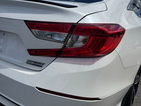 Used 2022 Honda Accord Sport Special Edition image 10