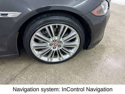 Used 2016 Jaguar XJ R-Sport AWD/4WD image 15