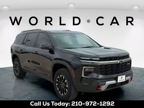 Used 2024 Chevrolet Traverse Z71 w/ Enhanced Driving Package AWD/4WD image 1