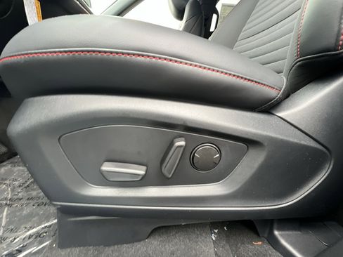 New 2026 Ford Explorer ST-Line w/ ST-Line Street Pack image 14