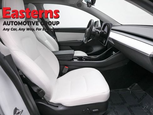 Used 2020 Tesla Model Y Long Range image 21