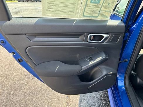 Used 2023 Honda Civic EX image 29
