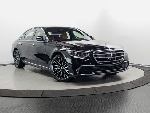 Used 2024 Mercedes-Benz S 580 4MATIC Sedan image 1