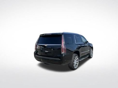 Used 2018 Cadillac Escalade Luxury AWD/4WD image 9