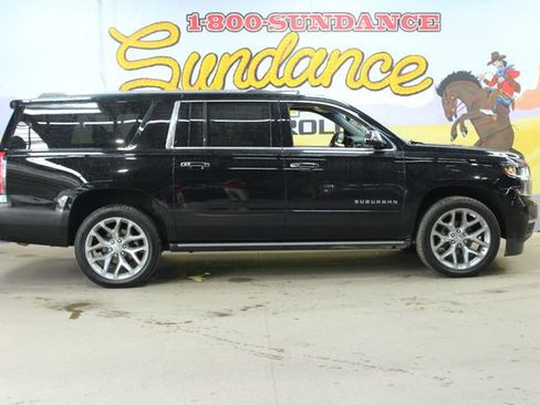Used 2019 Chevrolet Suburban Premier AWD/4WD image 1