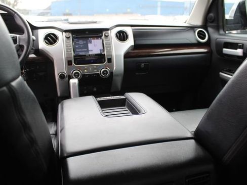 Used 2017 Toyota Tundra Limited w/ Limited Premium Package AWD/4WD image 21