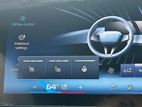 New 2026 BMW X6 M60i AWD/4WD image 21