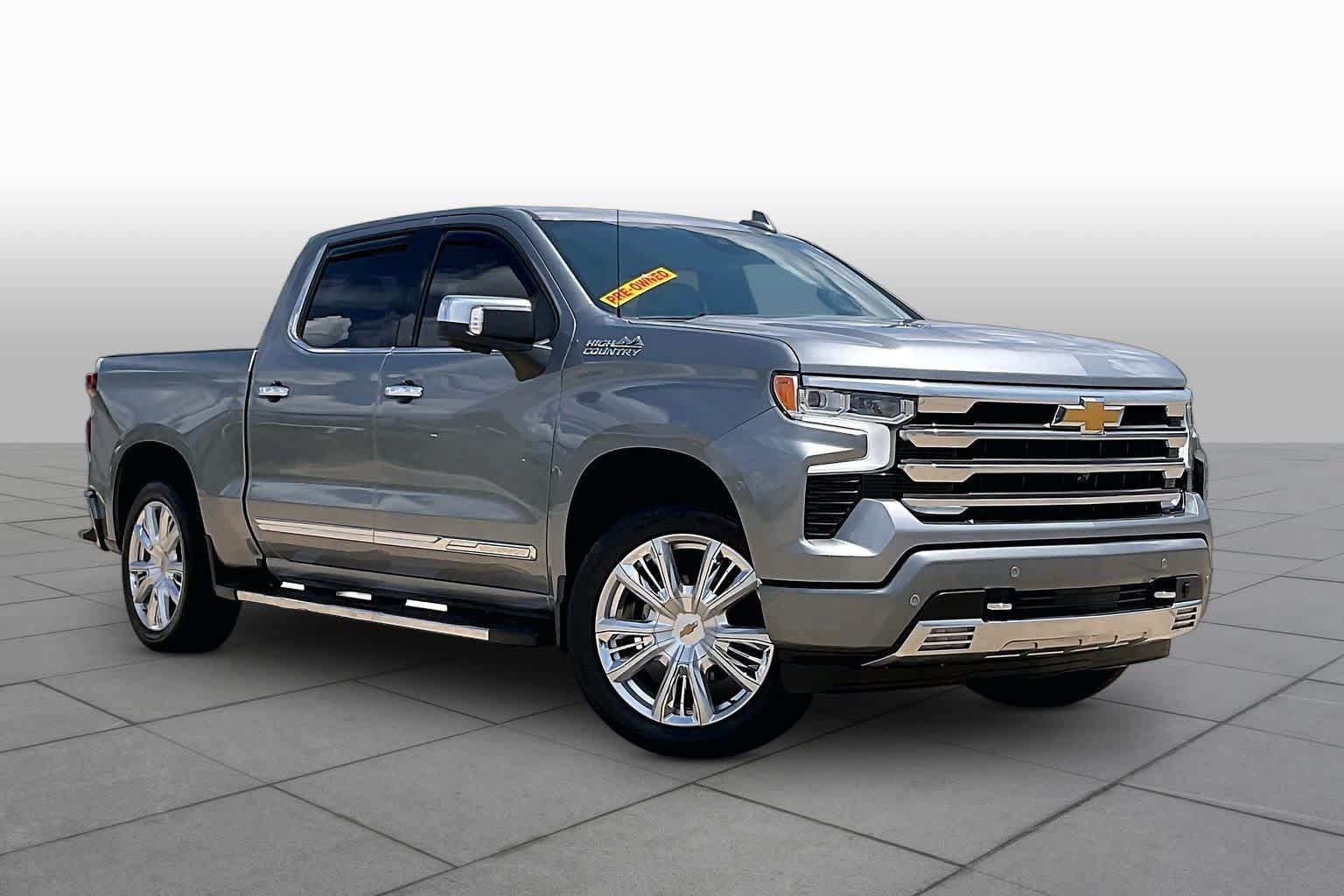 Used 2023 Chevrolet Silverado 1500 High Country w/ High Country Premium Package AWD/4WD image 5