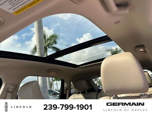 Used 2022 Lincoln Nautilus Reserve AWD/4WD image 14