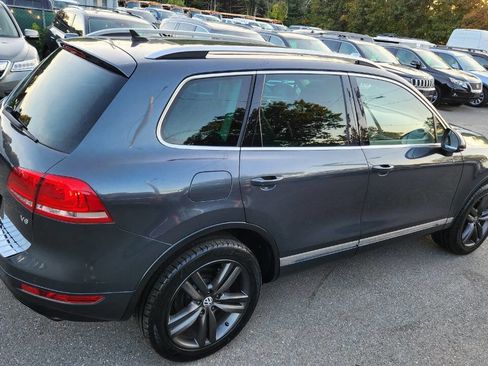 Used 2012 Volkswagen Touareg Executive image 14