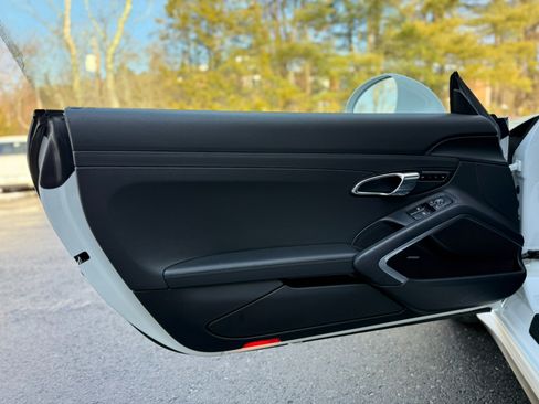 Used 2014 Porsche 911 Carrera 4S image 13