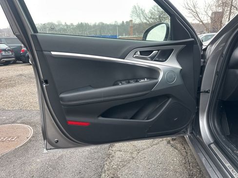 Used 2026 Genesis G70 2.5T Prestige image 9